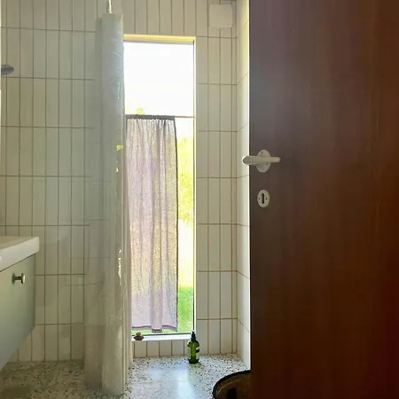 House In The Woods Near With Peaceful Vibes Vakantiehuis